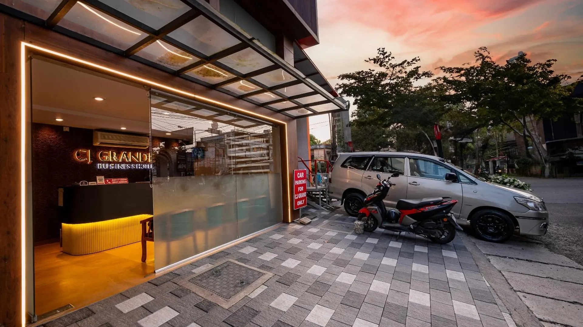 Cj Grande By Jesway Hotels & Resorts Kochi 3*,